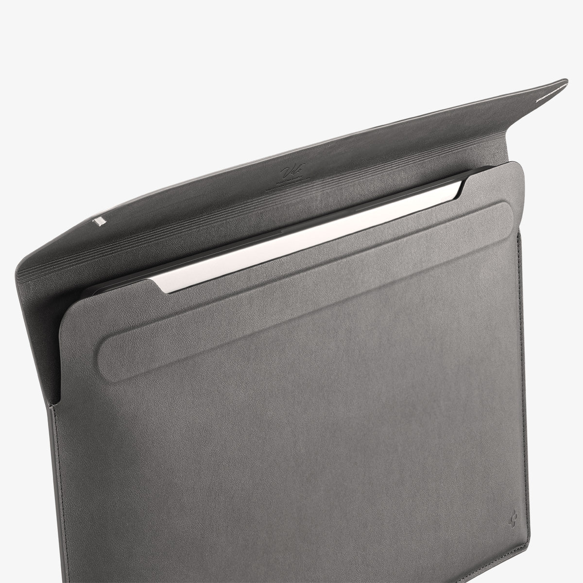 Valentinus S Laptop Pouch